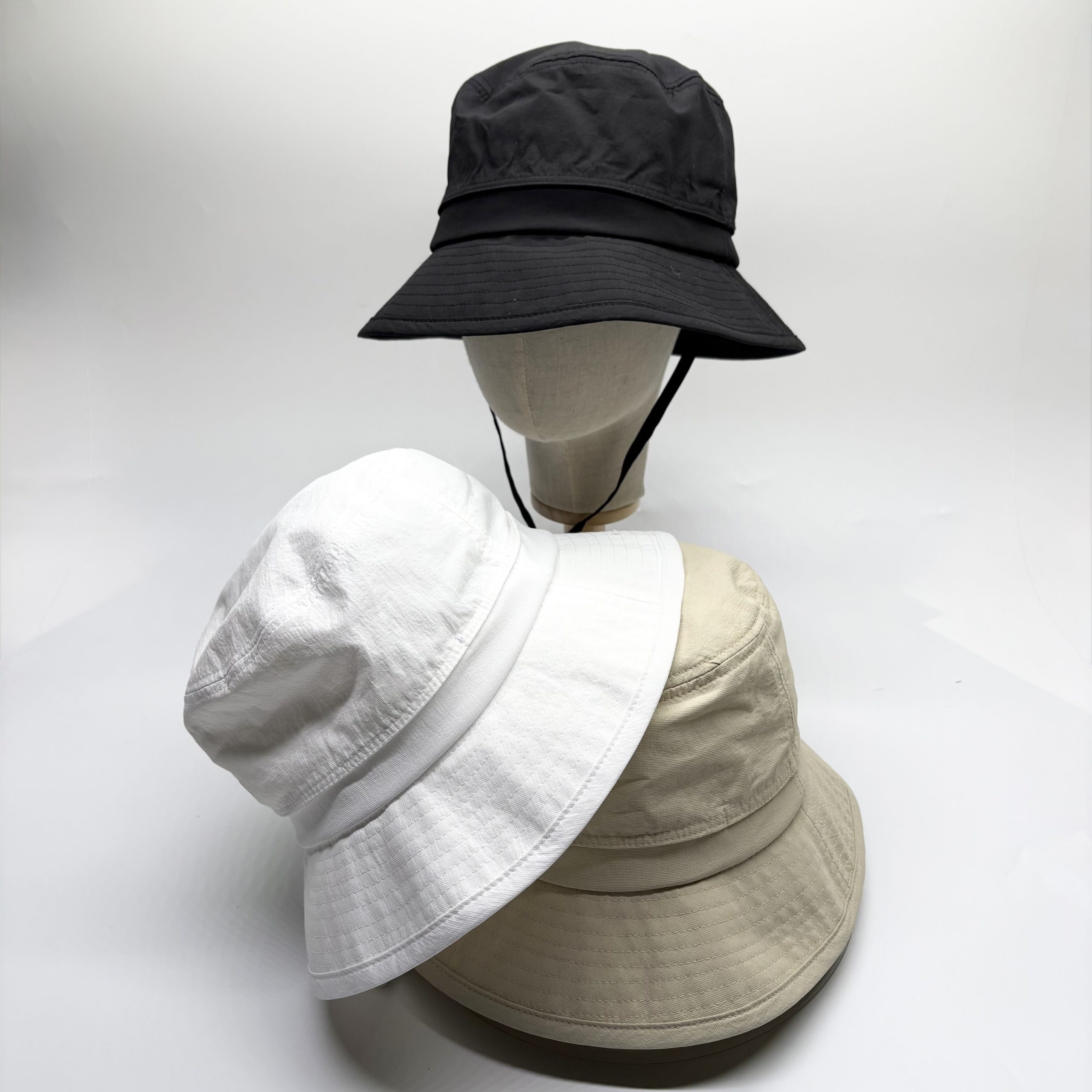 シンプルホックサファリハット - ポリエステル サファリハット シンプル 無地 ひも付き - 画像 (6)